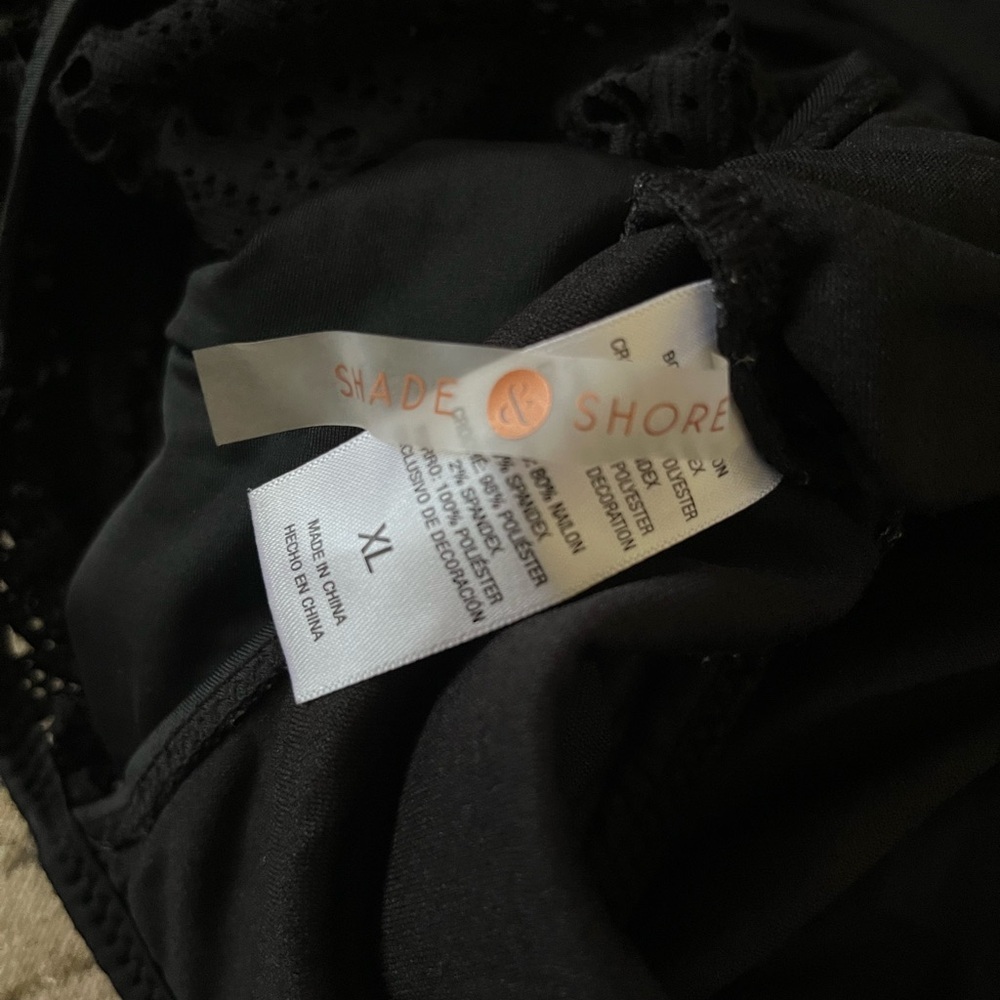 Shade & Shore Elegant Black Swimsuit - Picture 3 of 3